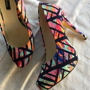 Michael Antonio Launey Fabric Heels - EUC!